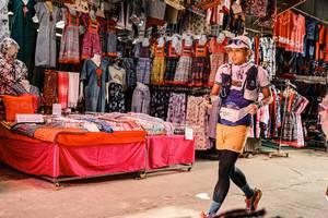 BIB: 
                            <button type="button" onclick="openModal(25389447)" class="btn btn-primary btn-sm float-right btn-popup" data-toggle="modal" data-target=".modal-high-quality">
                        <i class="fas fa-shopping-cart"></i> Add to Cart
                    </button>
                                            <button type="button" onclick="isThisMe(25389447, true)" class="btn btn-success btn-sm float-right btn-popup btn-isme hidden" data-toggle="tooltip" data-placement="bottom" title="นี่คือรูปของคุณใช่ไหม คลิกที่นี่เพื่อเอาเข้าอัลบั้ม">
                        <i class="fas fa-plus"></i> Add to album
                    </button>
                    <button type="button" onclick="isThisMe(25389447, false)" class="btn btn-warning btn-sm float-right btn-popup btn-isnotme hidden">
                        <i class="fas fa-ban"></i> Remove from album
                    </button>